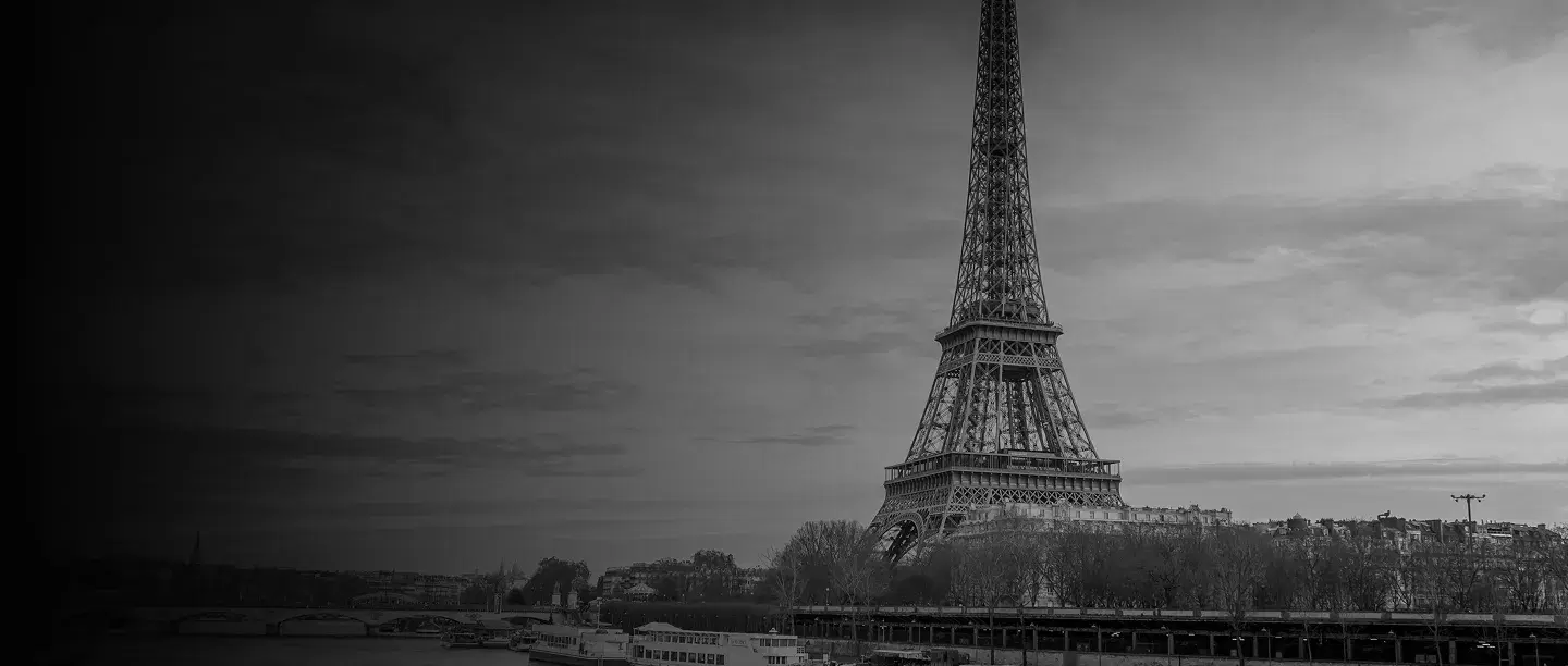 Experience the Romance of France Through Timeless Accordion Melodies