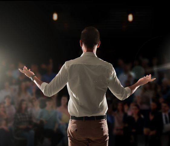 335da580-6cd6-4a4d-adfe-4e127149e5da-Elevating Your Public Speaking Skills.jpg