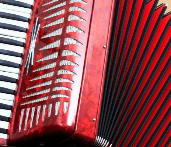 43b3b3f0-a533-4fe6-aa34-7775d8ca91ac-Mastering the Bellows.jpg